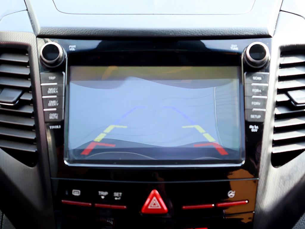 Ssangyong Tivoli 2016 Blanco - Importación desde Corea - HF Imports Iquique - Foto 10