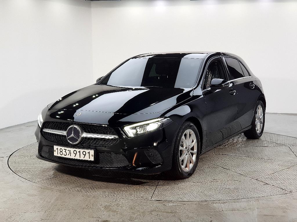 Mercedes Benz A Class 2019 Negro - Importación desde Corea - HF Imports Iquique - Foto 1