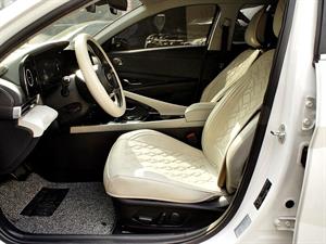 HYUNDAI Avante - Vista 10