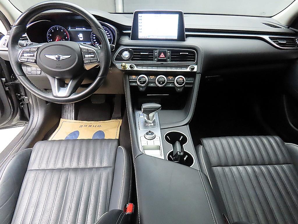 Genesis G70 - Vista 7