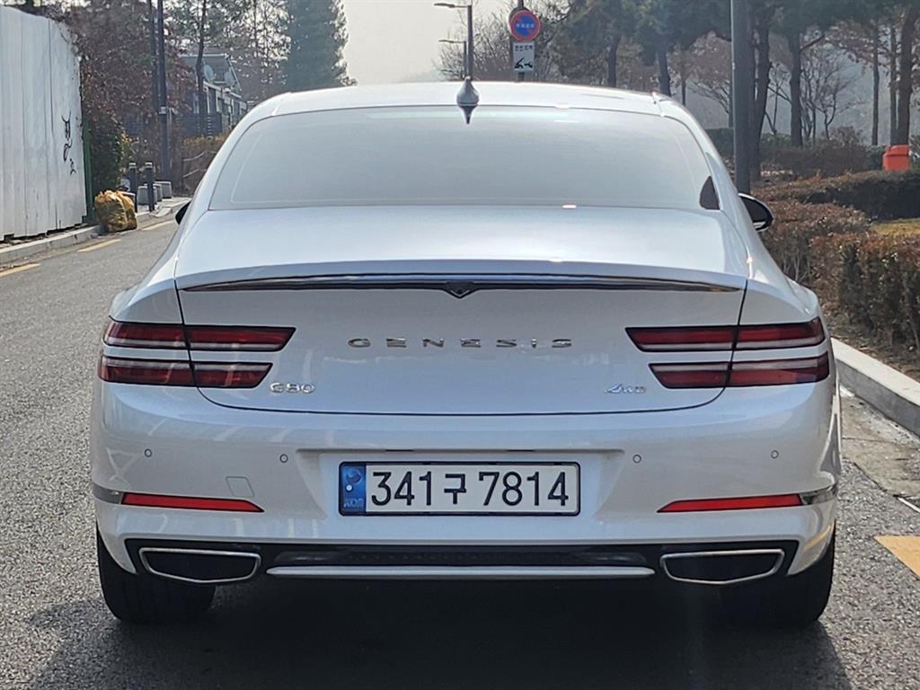 Genesis G80 - Vista 5