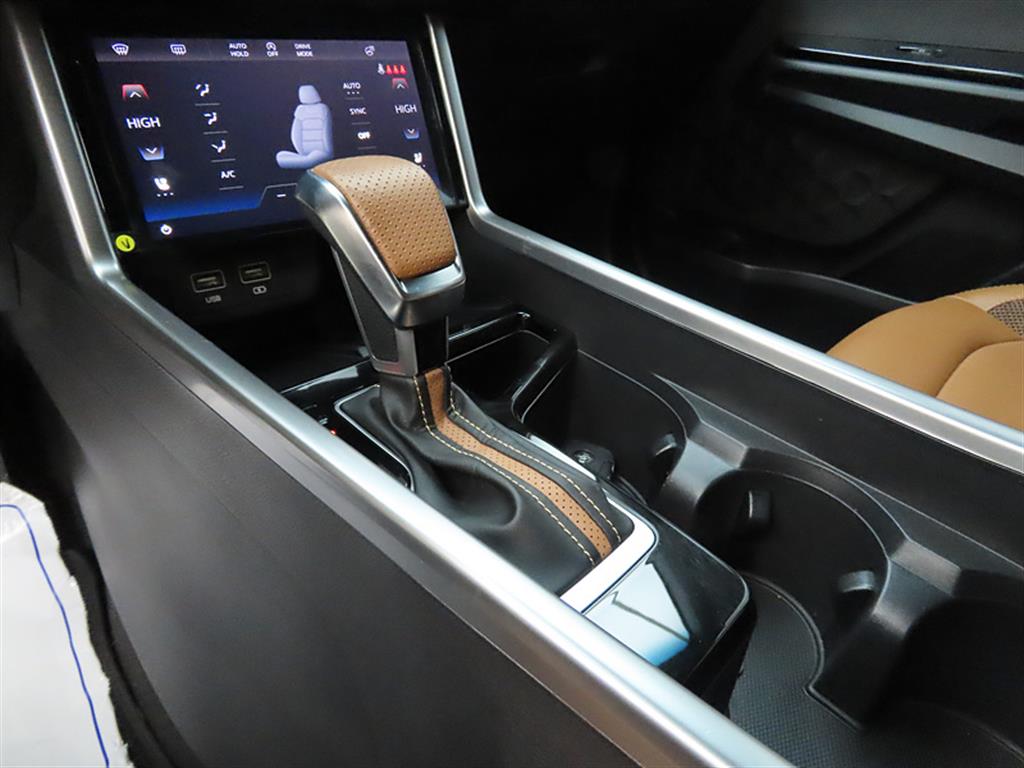 Ssangyong Torres - Vista 11