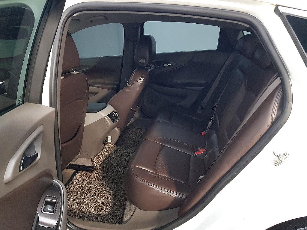 Chevrolet Malibu - Vista 9