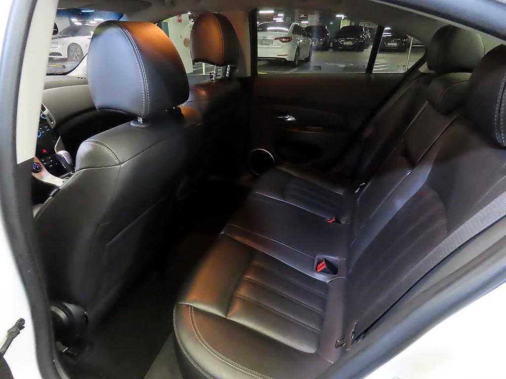 Chevrolet Cruise - Vista 7