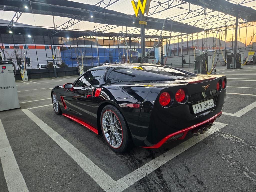 Chevrolet Corvette - Vista 8