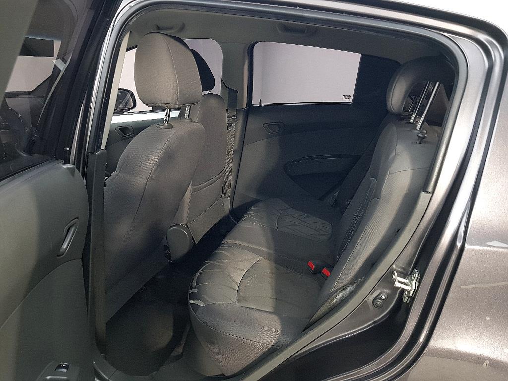 Chevrolet Spark - Vista 8