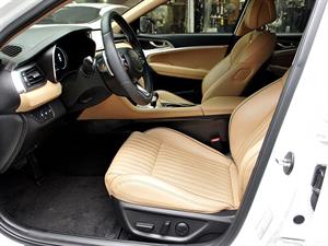 Genesis G70 - Vista 9