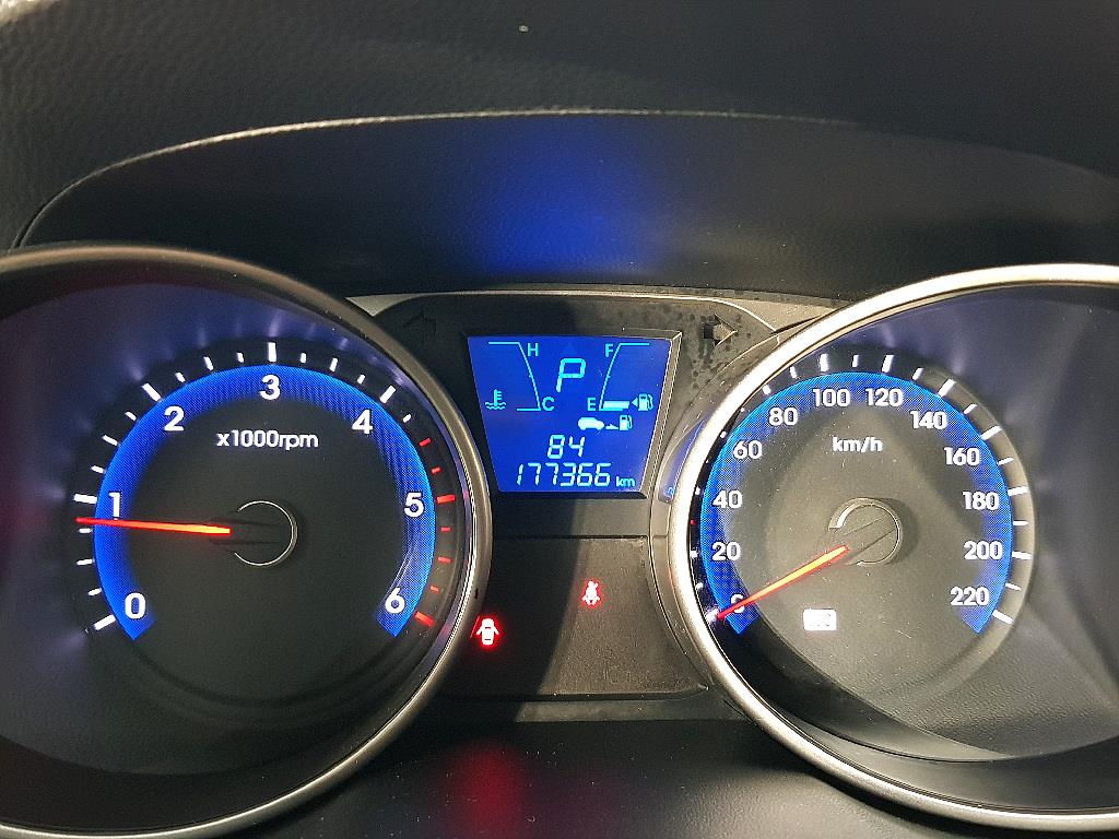 HYUNDAI Tucson - Vista 7