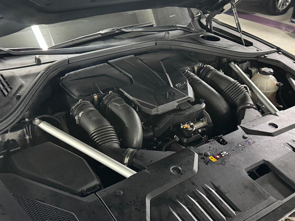 Genesis GV70 - Vista 10