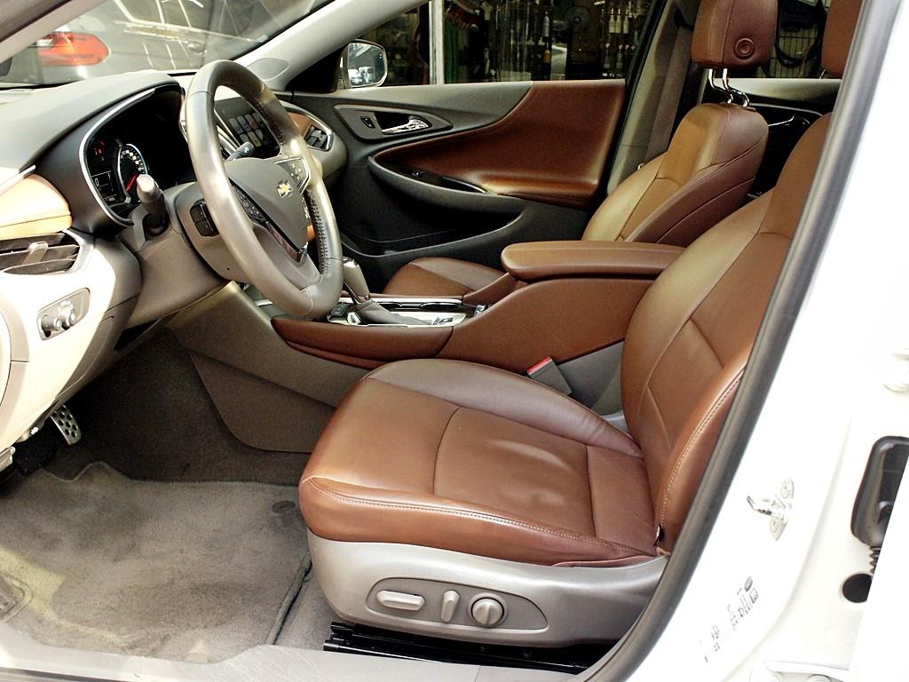 Chevrolet Malibu - Vista 9