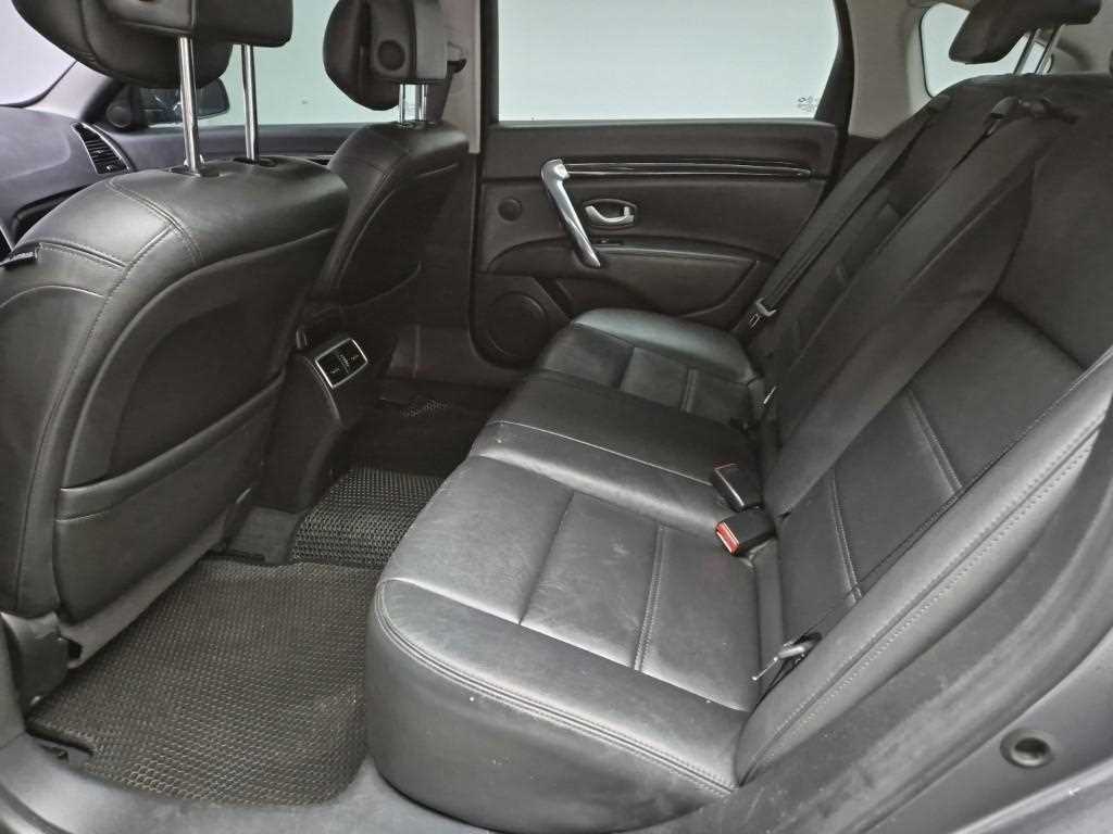 SAMSUNG SM7 - Vista 12