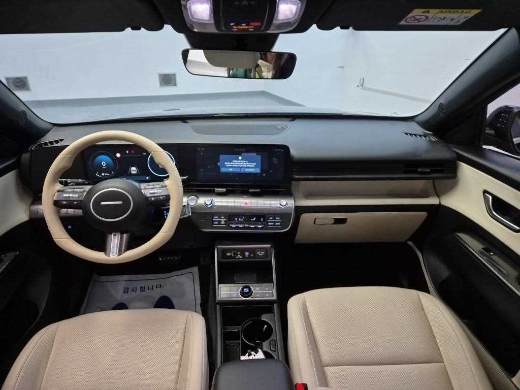 HYUNDAI Kona - Vista 7