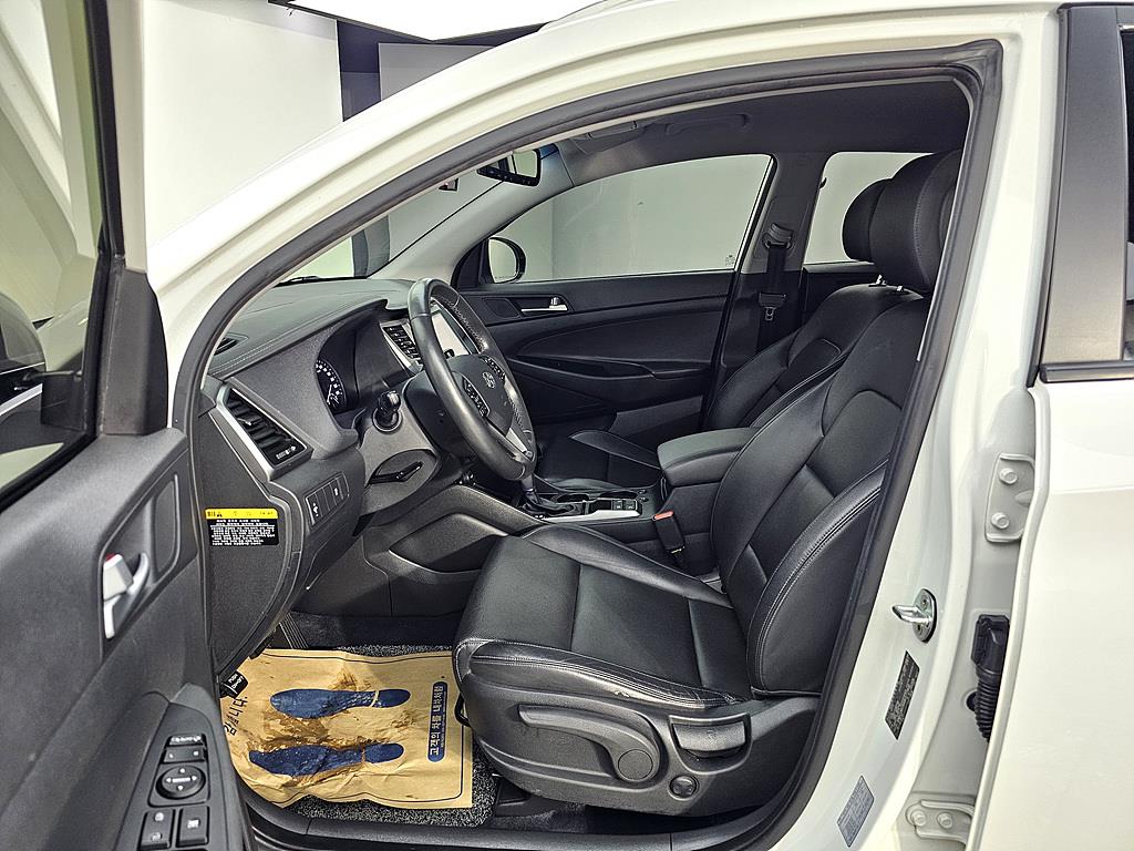 HYUNDAI Tucson - Vista 8