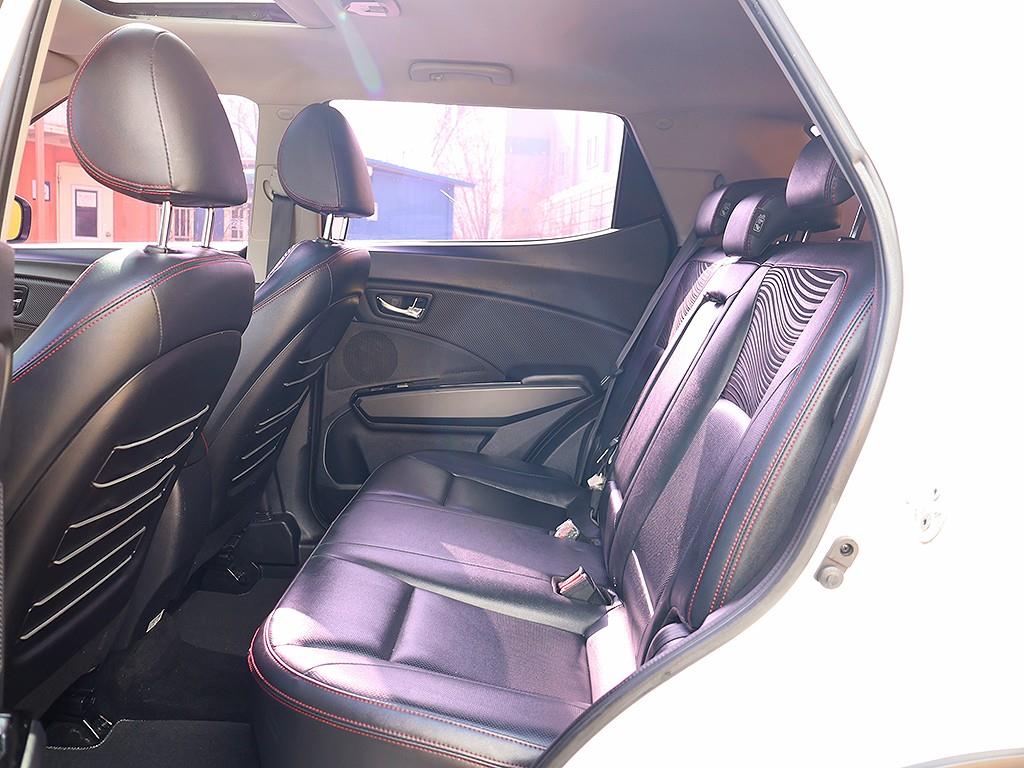 Ssangyong Tivoli 2016 Blanco - Importación desde Corea - HF Imports Iquique - Foto 12