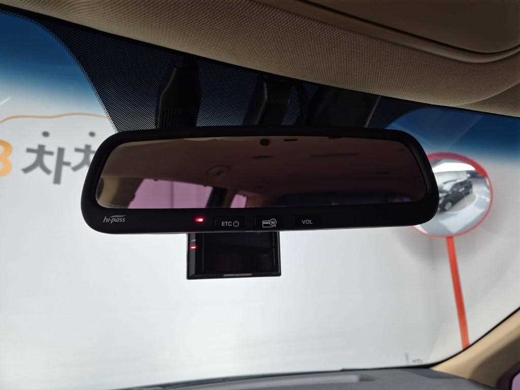 KIA Carnival 2018 Negro - Importación desde Corea - HF Imports Iquique - Foto 16