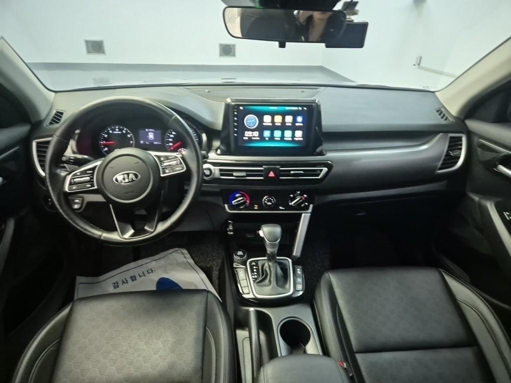 KIA Seltos - Vista 7