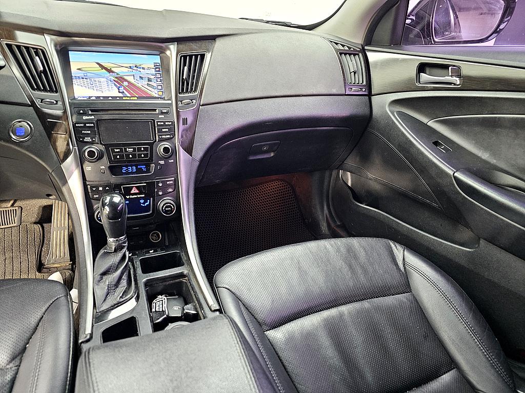 HYUNDAI Sonata - Vista 10