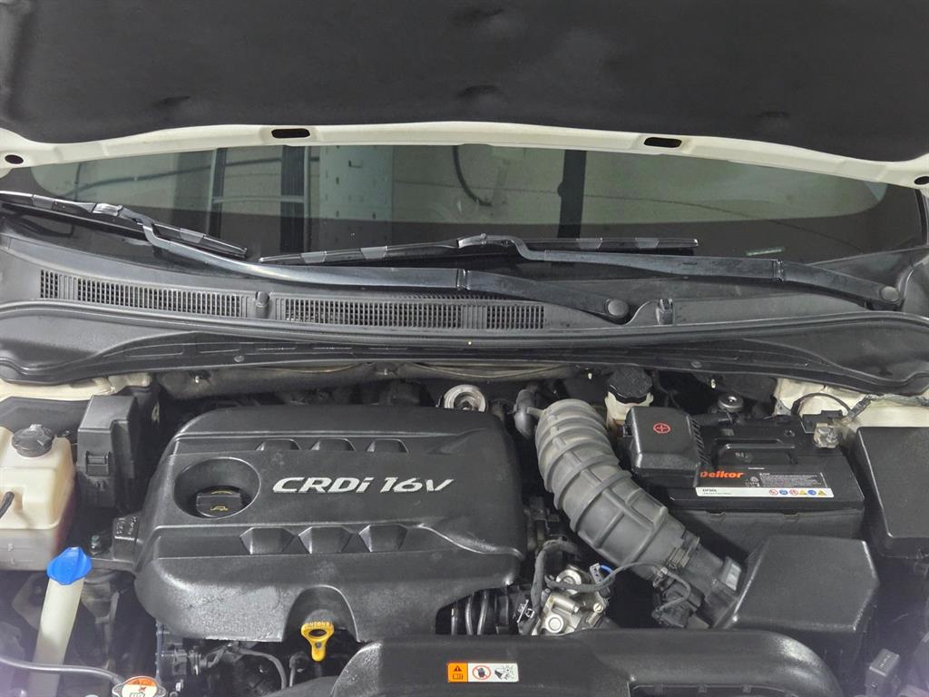 HYUNDAI i40 - Vista 6