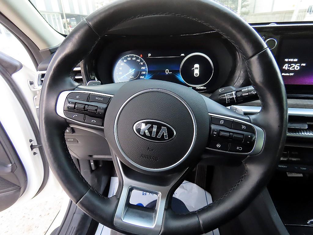 KIA K5 - Vista 8