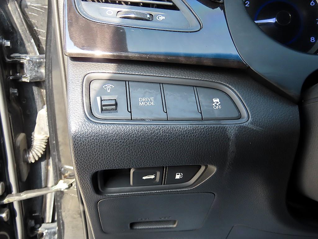 HYUNDAI Grandeur - Vista 12