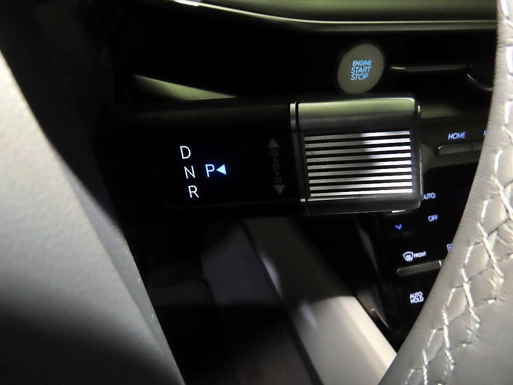 HYUNDAI Grandeur - Vista 12