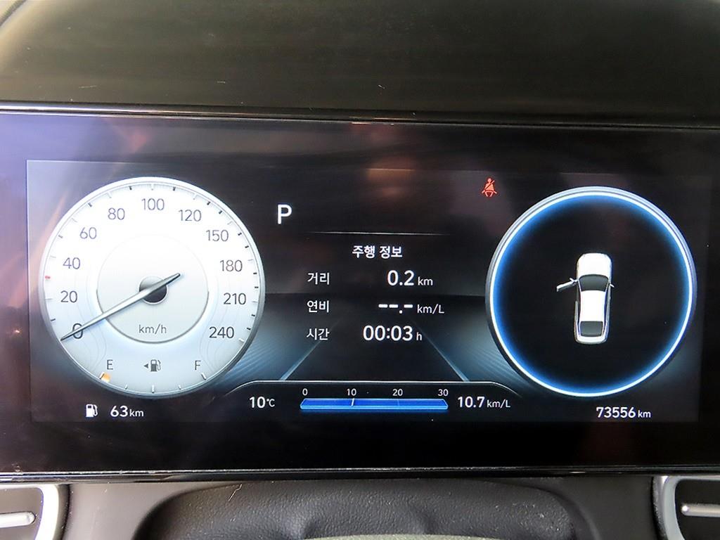 HYUNDAI Avante - Vista 8