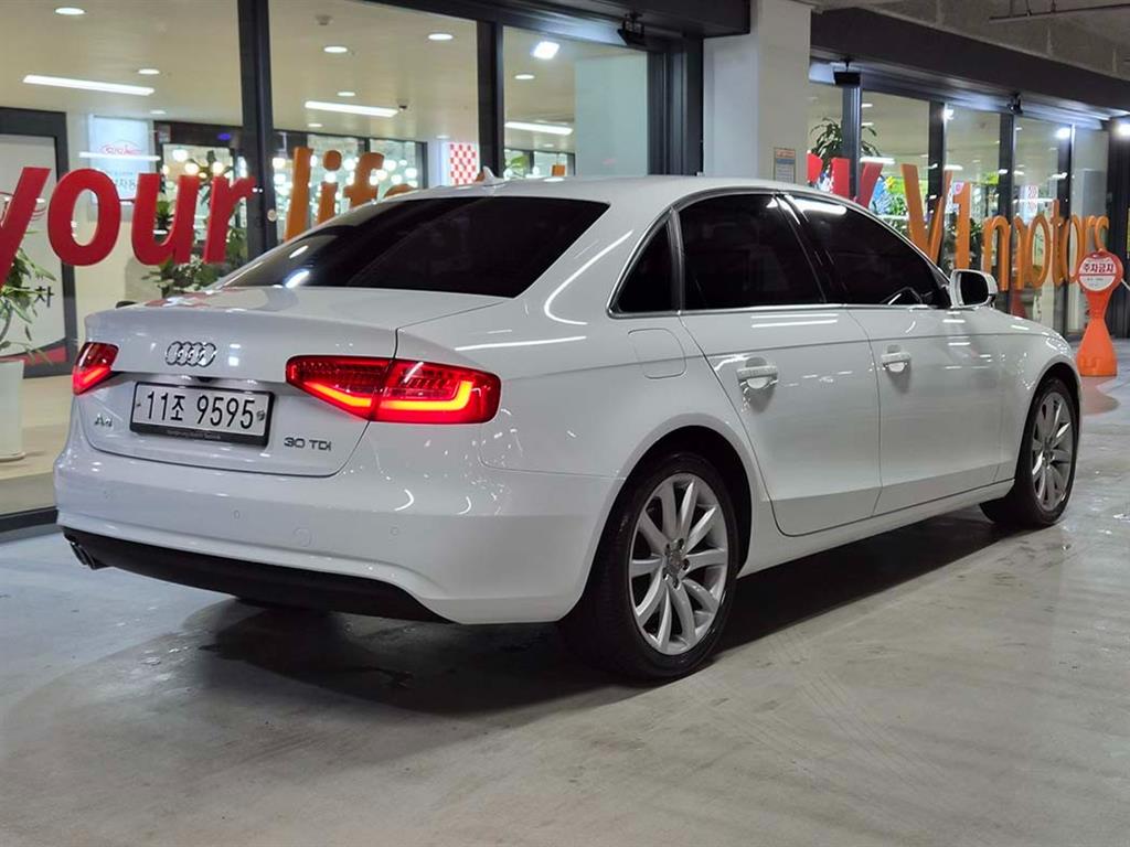 Audi A4 - Vista 4