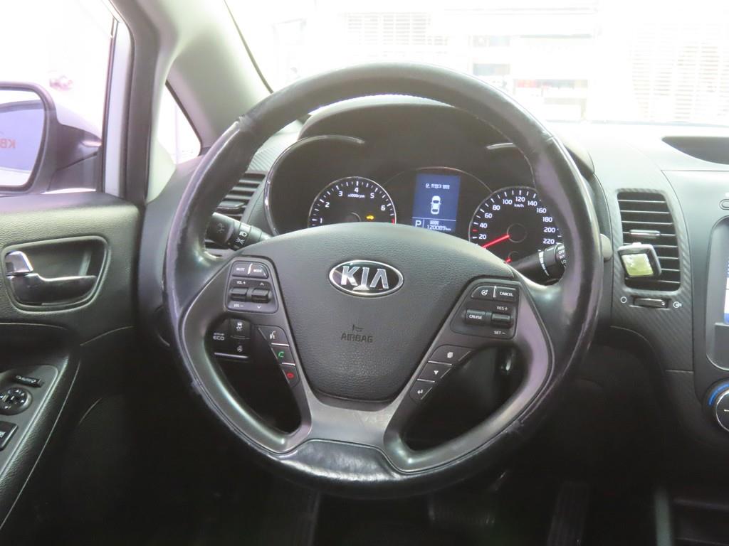 KIA K3 2014 Blanco - Importación desde Corea - HF Imports Iquique - Foto 18
