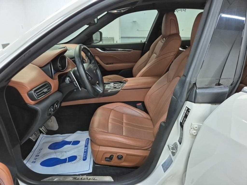 Maserati Levante - Vista 11