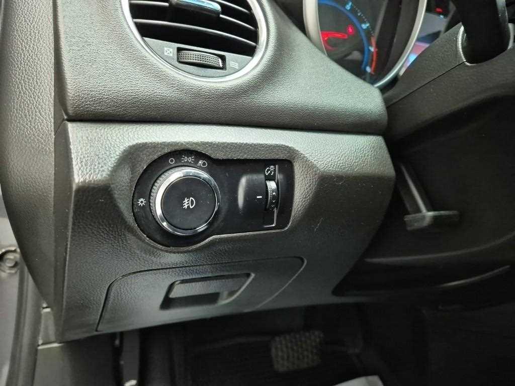 Chevrolet Cruise 2012 Gris - Importación desde Corea - HF Imports Iquique - Foto 17