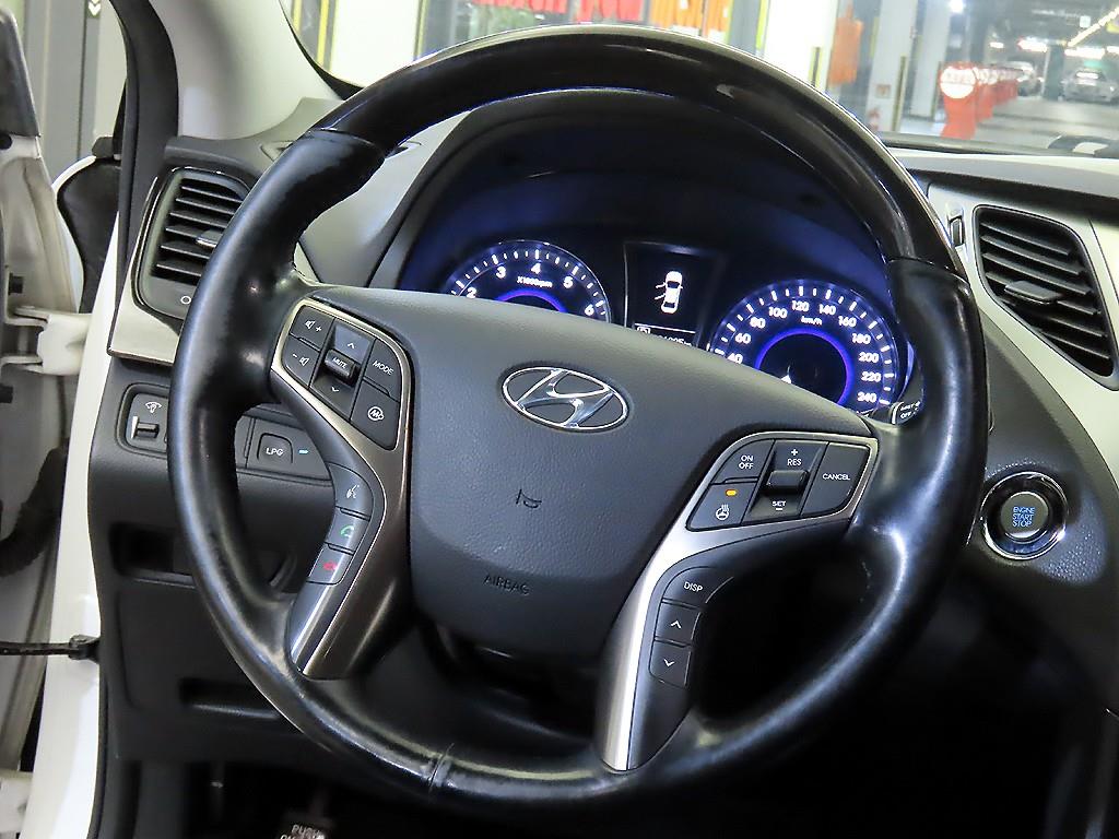 HYUNDAI Grandeur - Vista 8