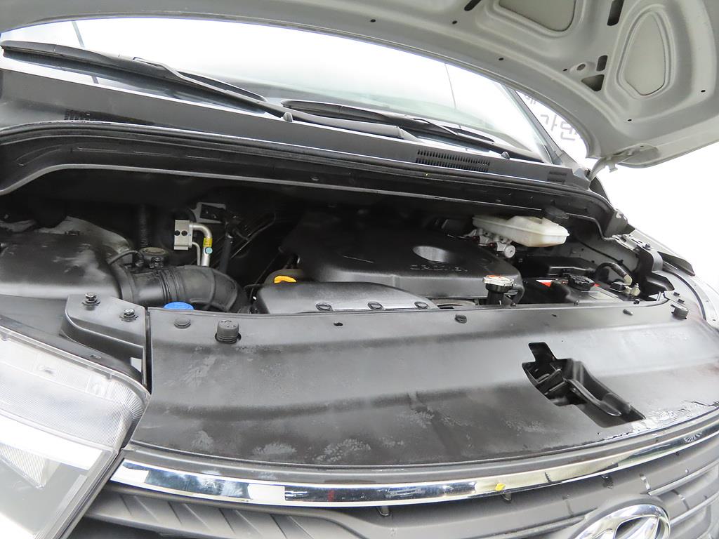 HYUNDAI Starex 2018 Gris - Importación desde Corea - HF Imports Iquique - Foto 19