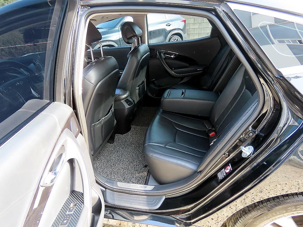 HYUNDAI Grandeur - Vista 6