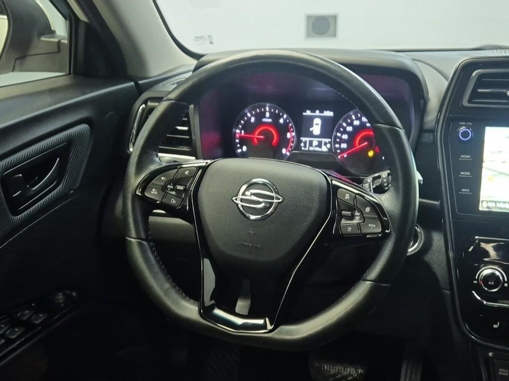 Ssangyong Tivoli - Vista 9