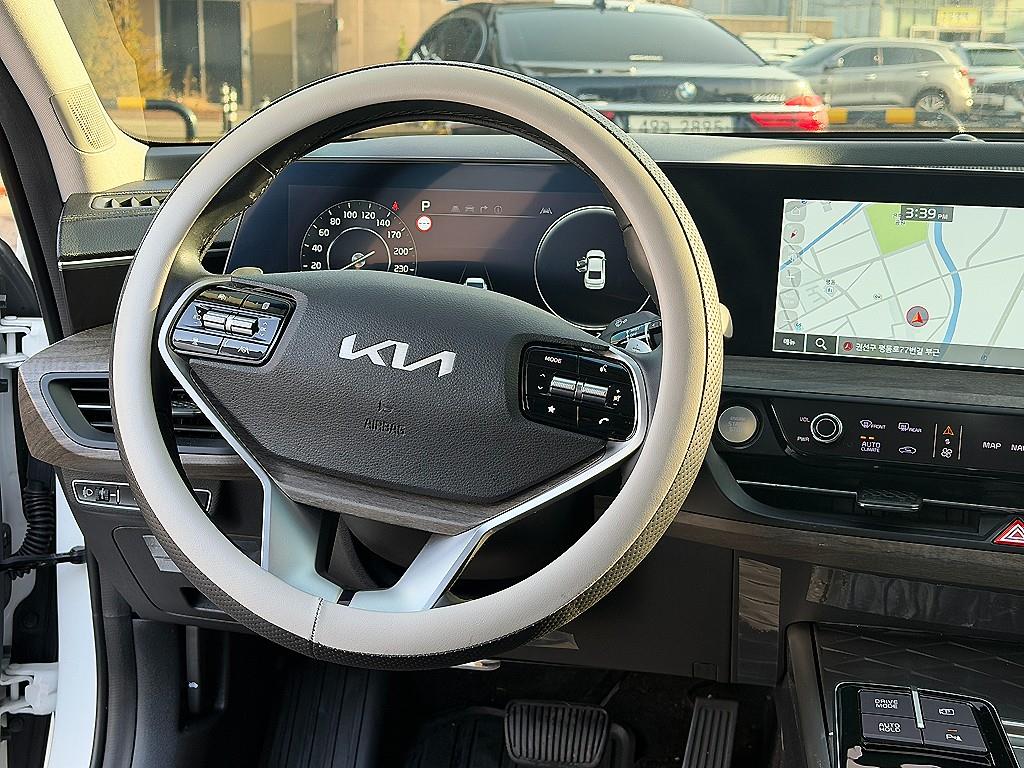 KIA K8 - Vista 8