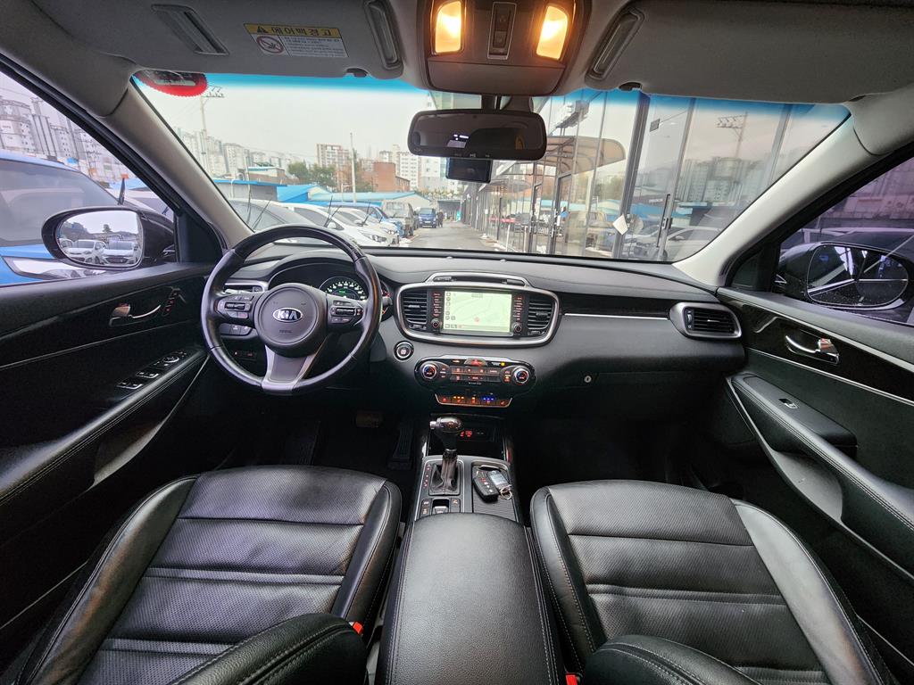 KIA Sorento - Vista 9