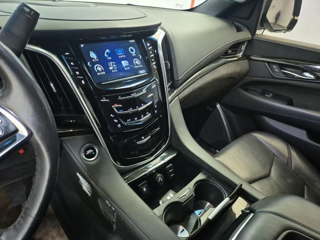 Cadillac Escalade - Vista 10