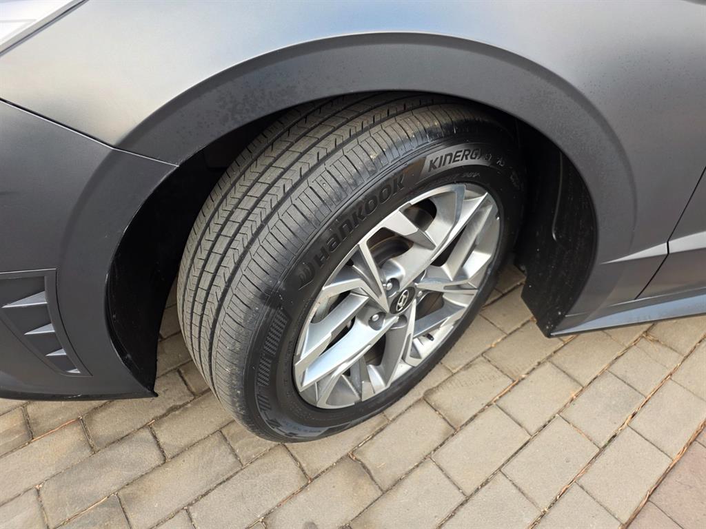 HYUNDAI Sonata - Vista 5