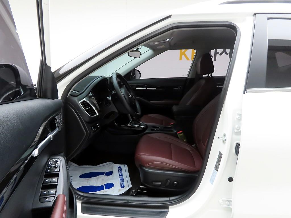 KIA Seltos - Vista 12