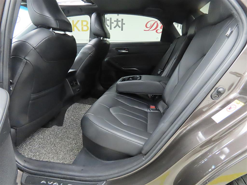 Toyota Avalon - Vista 6