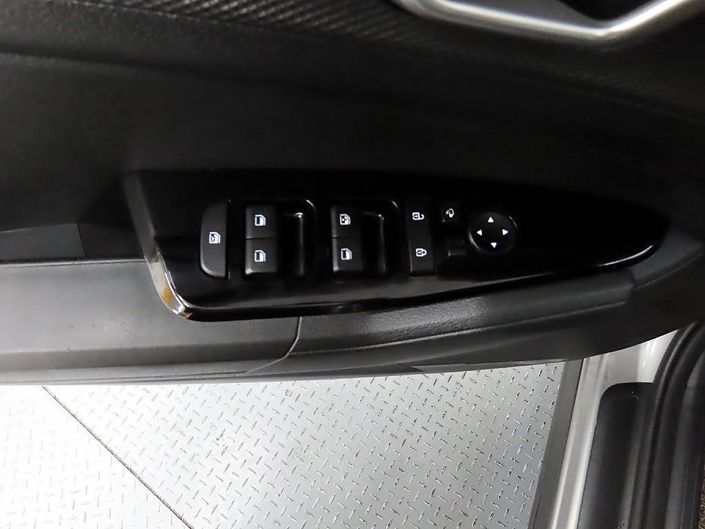 KIA Sportage - Vista 11