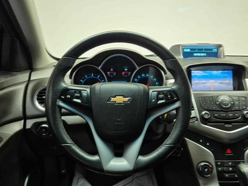 Chevrolet Cruise - Vista 9