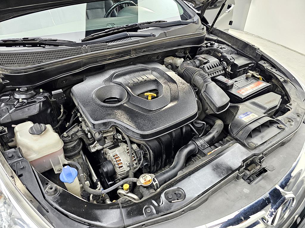 HYUNDAI Sonata - Vista 6