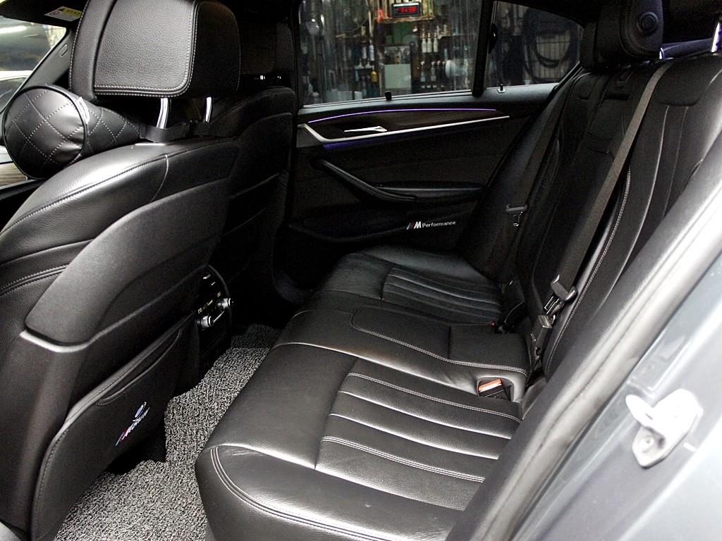 BMW 5 Series - Vista 11