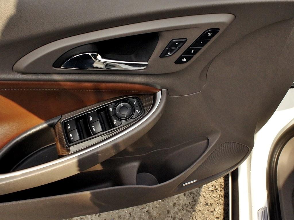 Chevrolet Malibu 2017 Blanco - Importación desde Corea - HF Imports Iquique - Foto 13