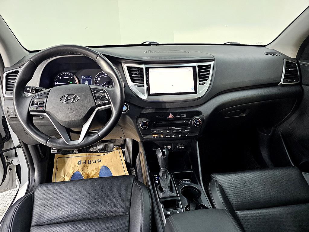 HYUNDAI Tucson - Vista 5