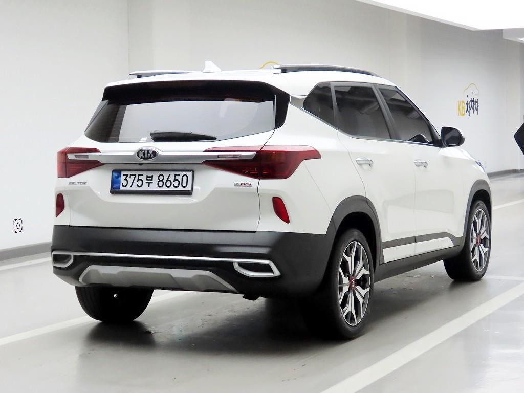 KIA Seltos - Vista 4