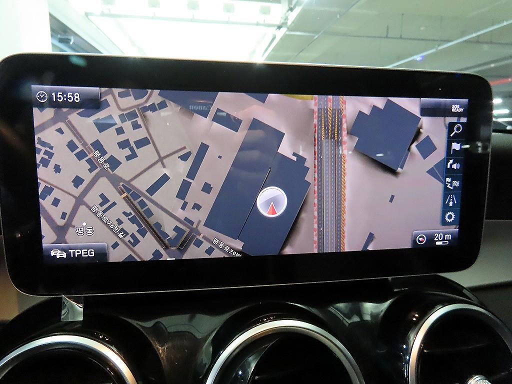 Mercedes Benz C Class 2019 Negro - Importación desde Corea - HF Imports Iquique - Foto 15