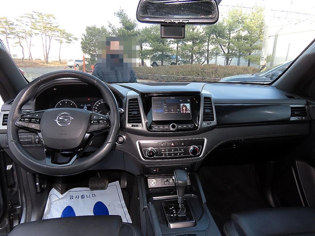 Ssangyong Rexton - Vista 7