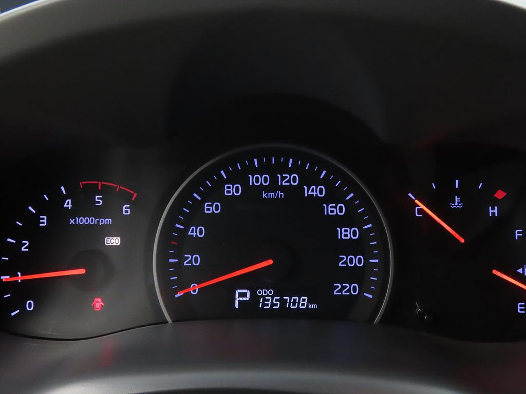 KIA Carnival - Vista 10